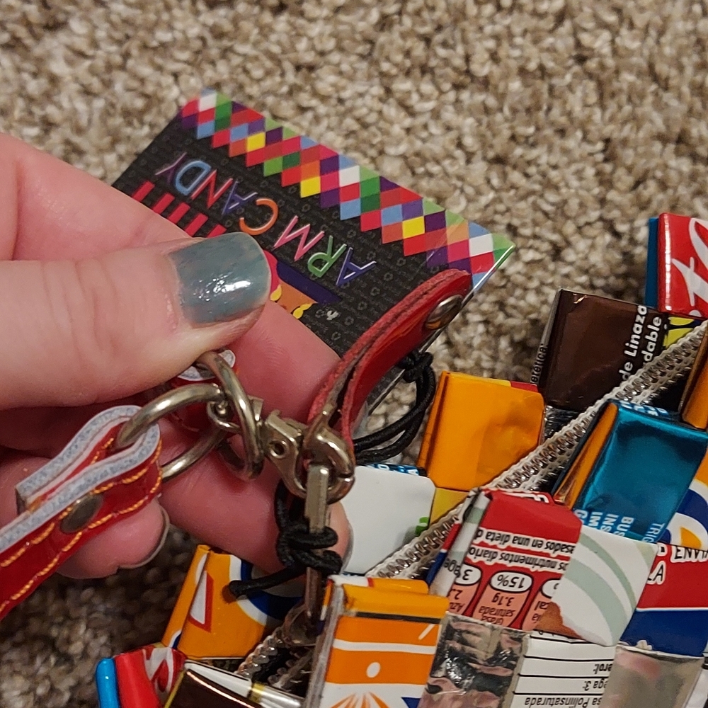 Ollin Arm Candy Clutch NWT - Picture 4 of 8